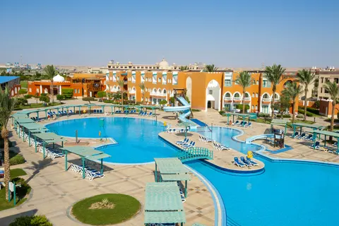 Sunrise Select Garden Beach in Hurghada