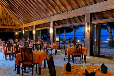 Canareef Resort Maldives in ހިތަދޫ — foto 16