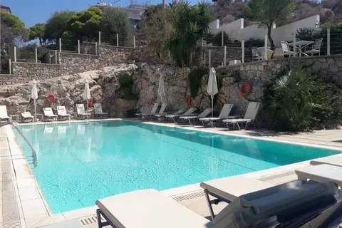 Somewhere Boutique Hotel Vouliagmeni in Δήμος Ζωγράφου
