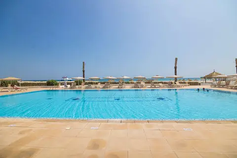 TMK Marine Beach in المقارسة