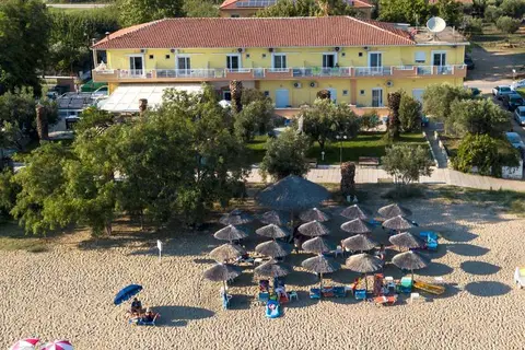 Possidona Beach in Γερακινή — foto 17