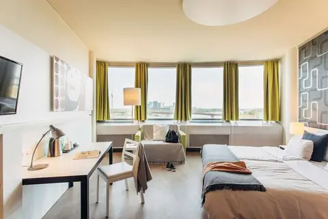 harry's home Wien Millennium Tower in Wenen — foto 15