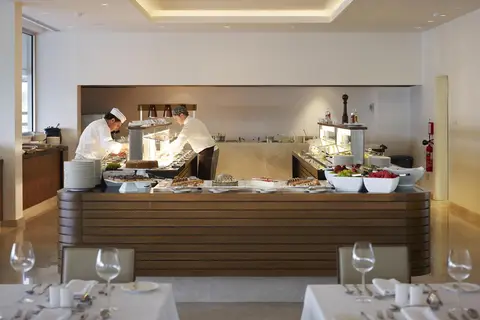 Sunrise Pearl Hotel & Spa in Παραλίμνι — foto 25