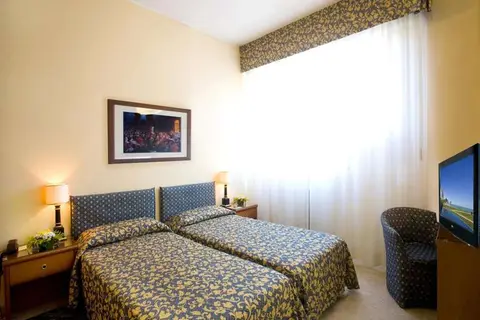 Savoy Hotel in Pesaro — foto 3