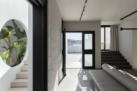 Cubic Hotel in Ορνός — foto 20