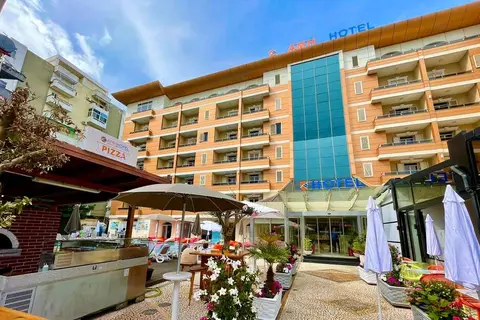 AMH Hotel in Durres — foto 10