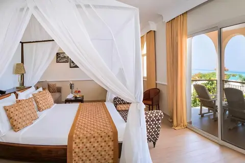 Royal Zanzibar Beach Resort in Nungwi — foto 25