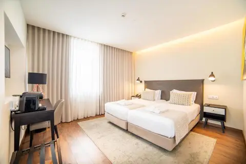 VIP Executive Picoas Hotel in Almada — foto 12