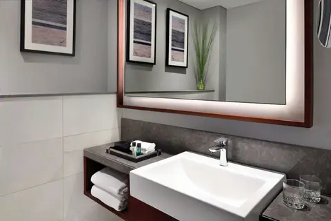 Mövenpick Hotel & Appartementen Bur Dubai in Dubai — foto 27