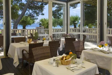 Hotel Plaža Omiš in Omis — foto 17