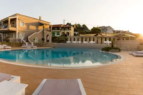 Picture Suites in Άγιος Στέφανος — foto 5