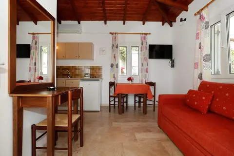 Elena Bungalows in Δημοτική Ενότητα Πυθαγορείου — foto 3