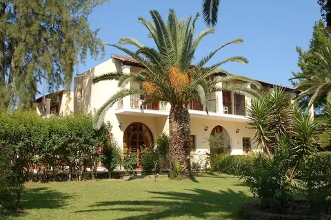 Milton in Ρόδα — foto 30
