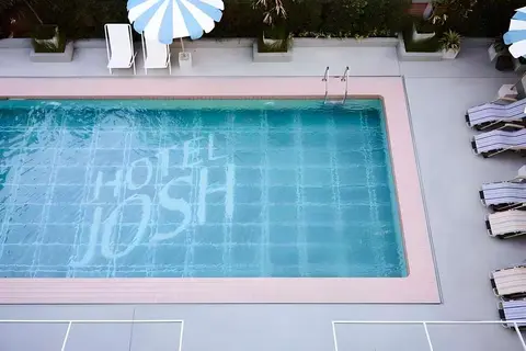 Josh Hotel Bangkok in Bangkok — foto 2