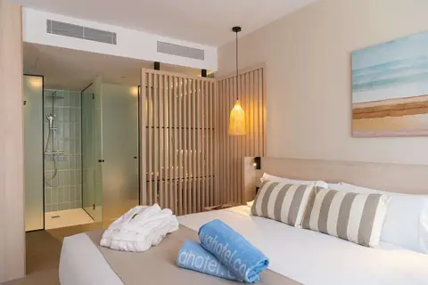 Aqua Hotel The Breeze in Santa Susanna — foto 16
