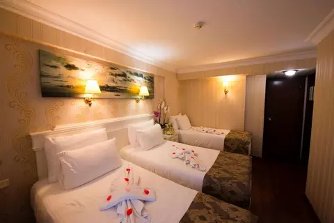 Golden Horn Sirkeci in İstanbul — foto 27