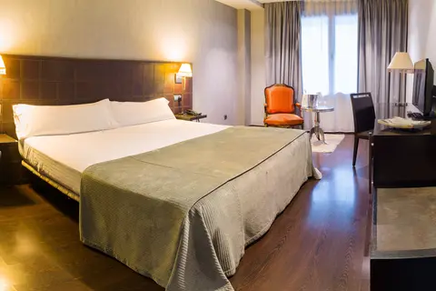 Iberik Santo Domingo Plaza Hotel in Oviedo — foto 23