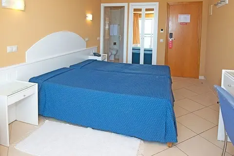 Atismar Hotel in Quarteira — foto 21