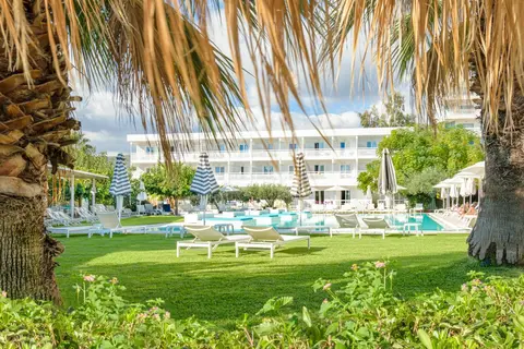 Marathon Beach in Δημοτική Ενότητα Νέας Φιλαδέλφειας — foto 3