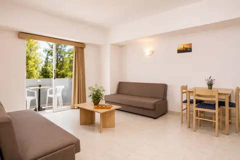 Sun & Sea studios & appartementen in Φαληράκι — foto 16