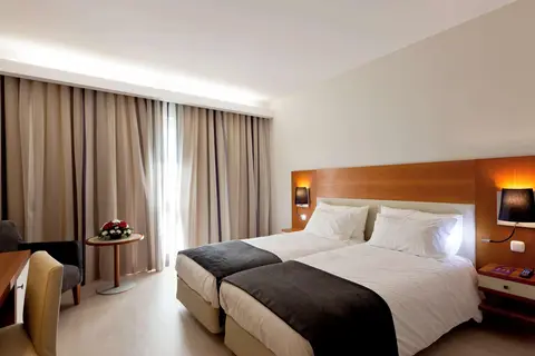 Mercure Lisboa Hotel in Almada — foto 23