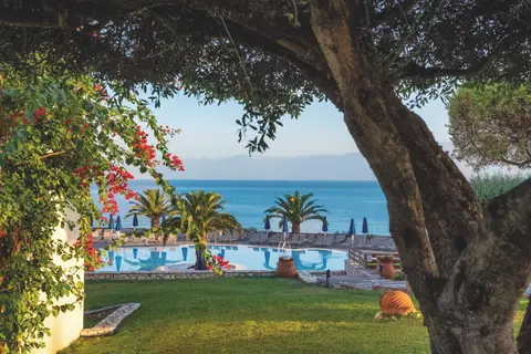 Mareblue Beach Corfu Resort in Περίθεια — foto 30
