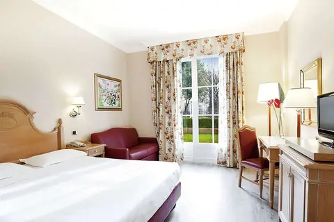Gardaland Hotel in Castelnuovo del Garda — foto 3