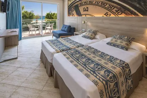 Hotel GHT Maritim in Calella — foto 21