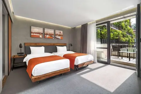 Iota Hotel Tbilisi in Tbilisi — foto 5