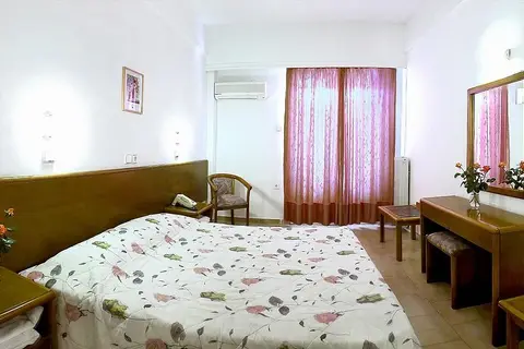 Irinna Hotel in Σβορωνάτα — foto 11
