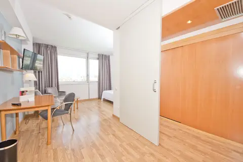 Aparthotel Atenea Vallès in Granollers — foto 17