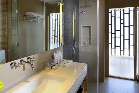 Holiday Inn Resort Phuket Mai Khao Beach in ศรีสุนทร — foto 19