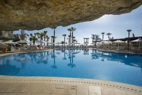 Louis Althea Beach in Παραλίμνι — foto 12
