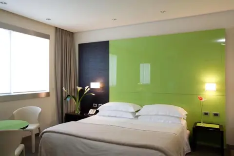 UNAHOTELS T Hotel Cagliari in Cagliari — foto 4