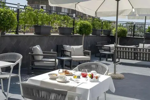 Palazzo Firenze in Napels, foto 7