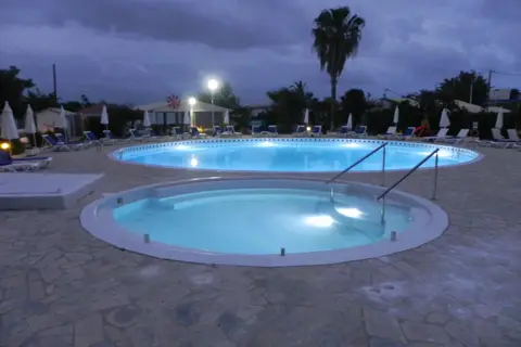 Albatros Hotel in Δημοτική Ενότητα Μελιτειέων — foto 12