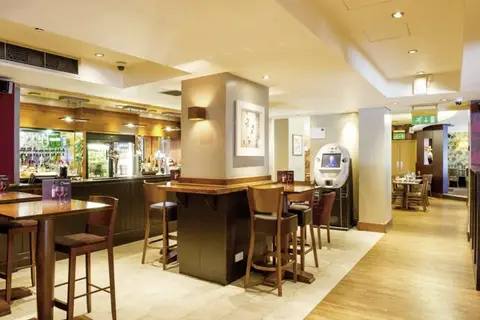 Hotel Premier Inn Tower Bridge in Londen, foto 8