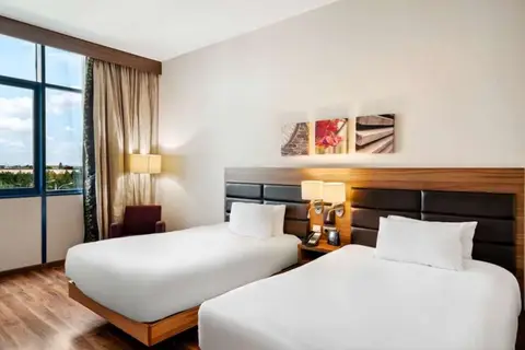 Hilton Garden Inn Sevilla in Sevilla — foto 19