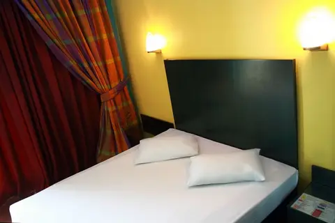Pines Hotel in Athene — foto 2