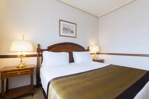 Dorma Reina Isabel in Ávila — foto 11