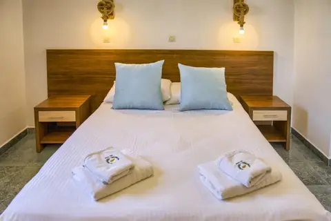 Alia Luxury Suites & Spa Beachfront Hotel in Χαράκι — foto 5