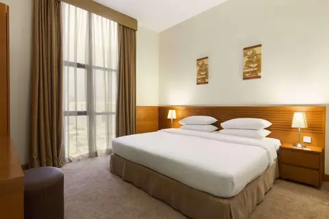 Ramada Hotel & Suites by Wyndham Ajman in إمارة عجمان — foto 15
