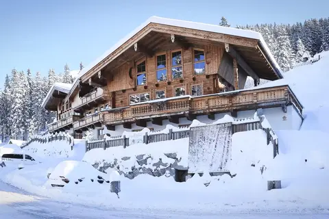 Montana Chalets in Fügenberg