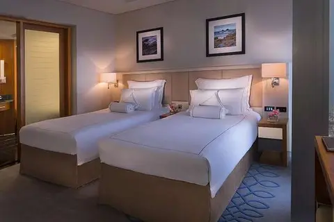 Jumeirah Emirates Towers in Dubai — foto 13