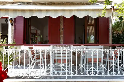 Adonis in Μόλυβος — foto 8