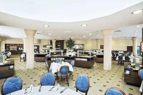 Marina Grand Beach Hotel in Несебър — foto 11