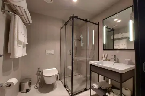 Mulaj Hotel in Tirana — foto 5