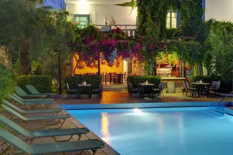 Costas & Chrysoula in Πλακιάς — foto 11
