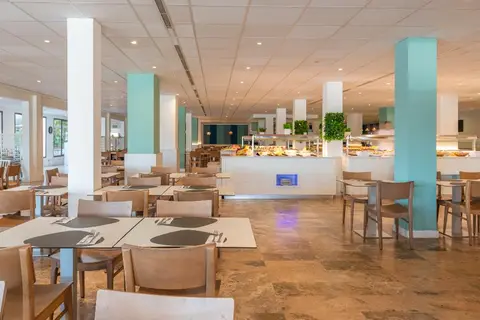 Leonardo Royal & Suites Hotel Ibiza Santa Eulalia in Santa Eulària des Riu — foto 19