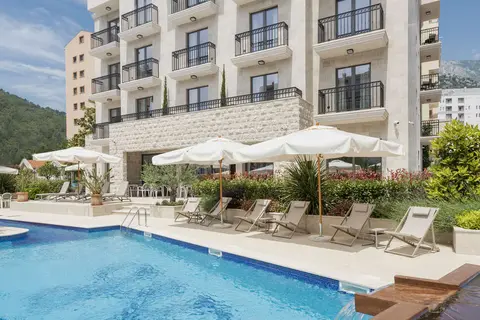 Boutique Hotel Momentum by Aycon in Budva